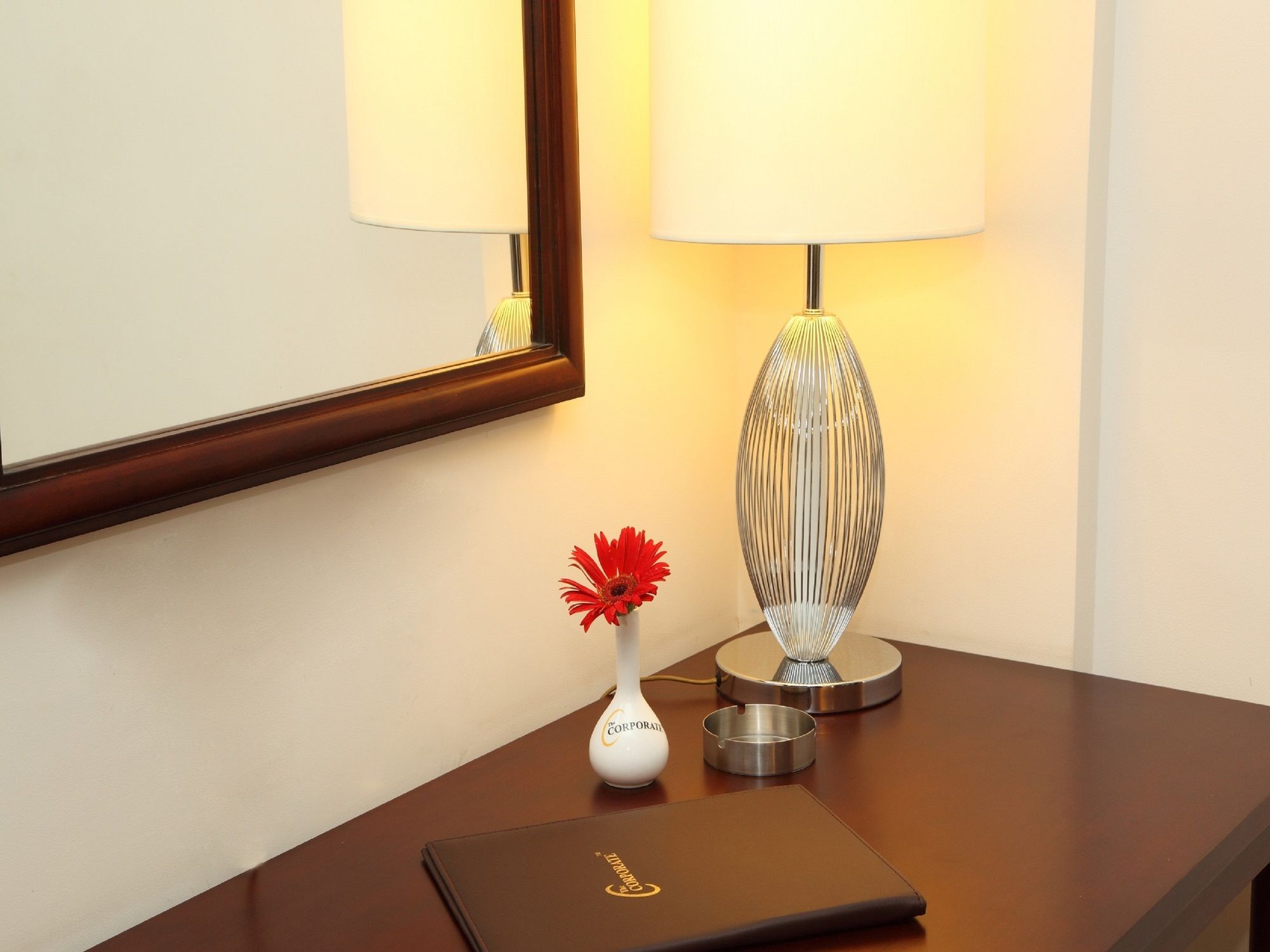 Фото The Corporate