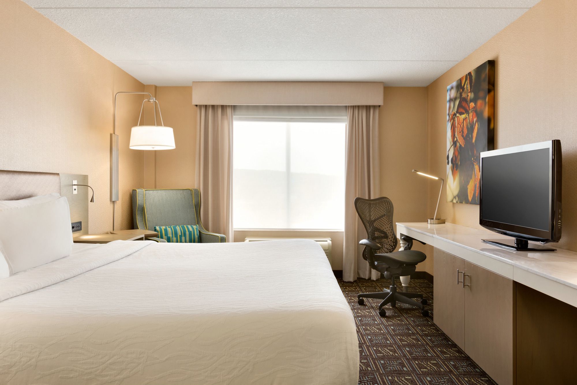 Фото Hilton Garden Inn Niagara-On-The-Lake