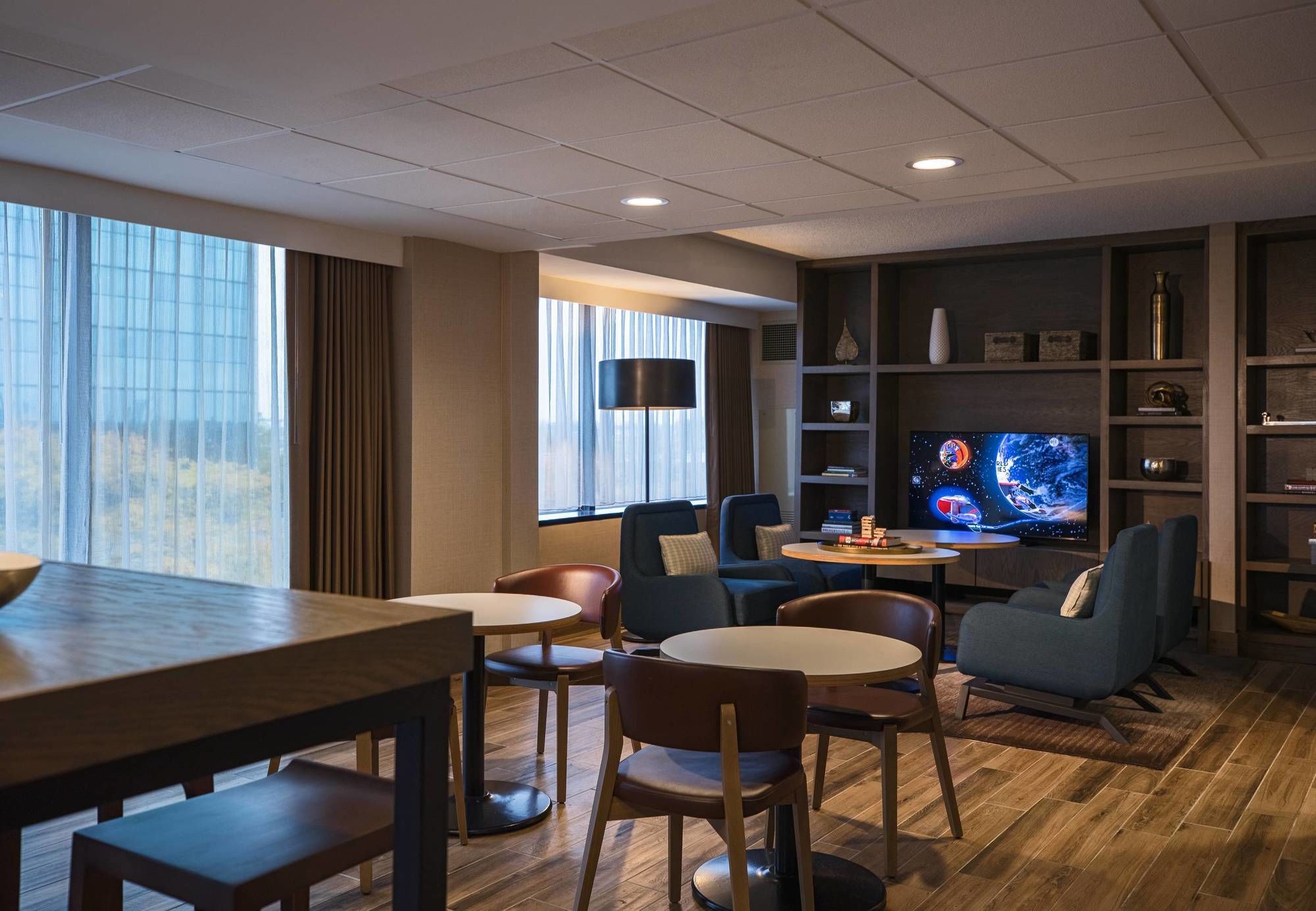 Фото Renaissance Toledo Downtown Hotel