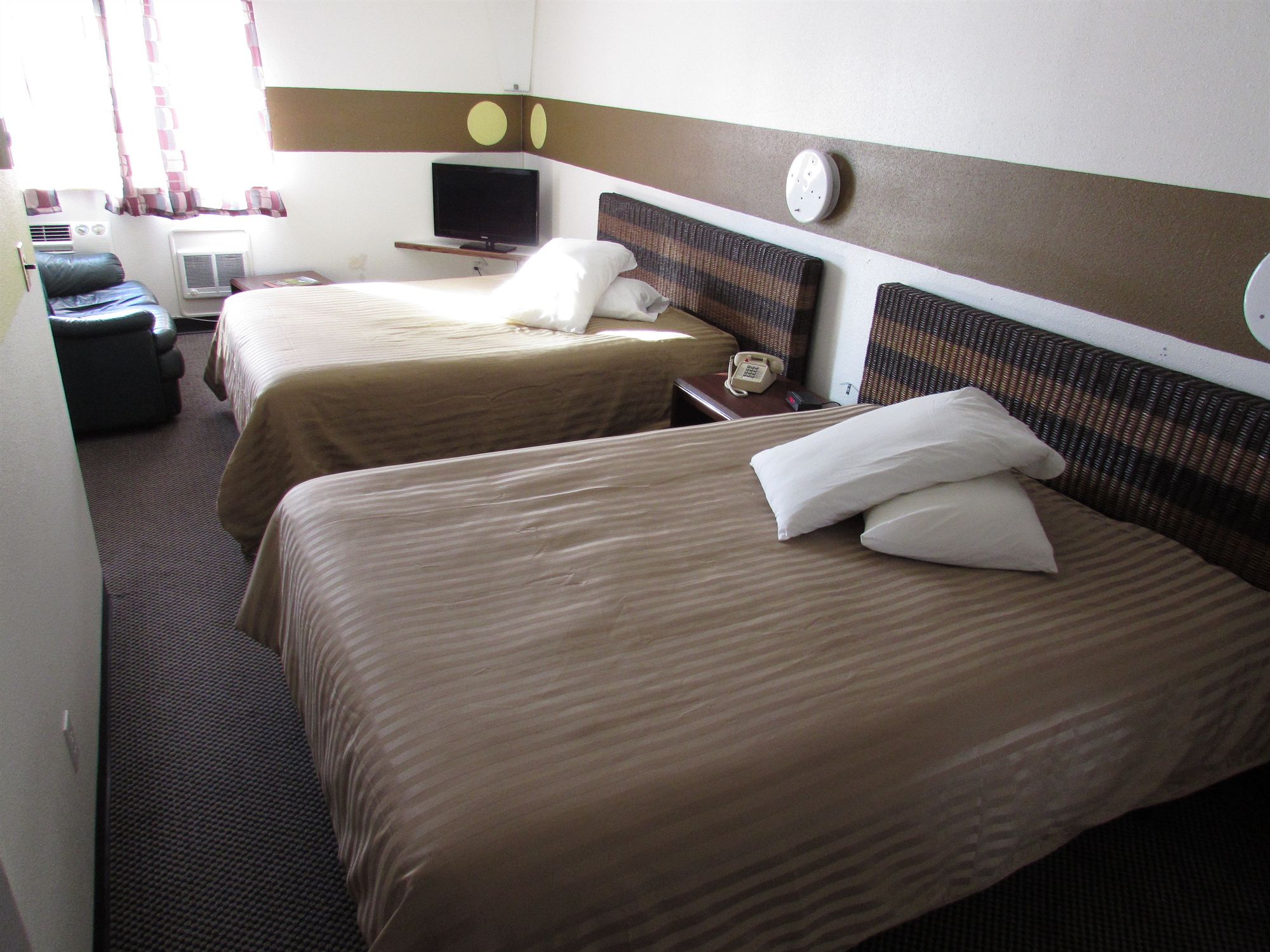 Фото Kennewick Suites