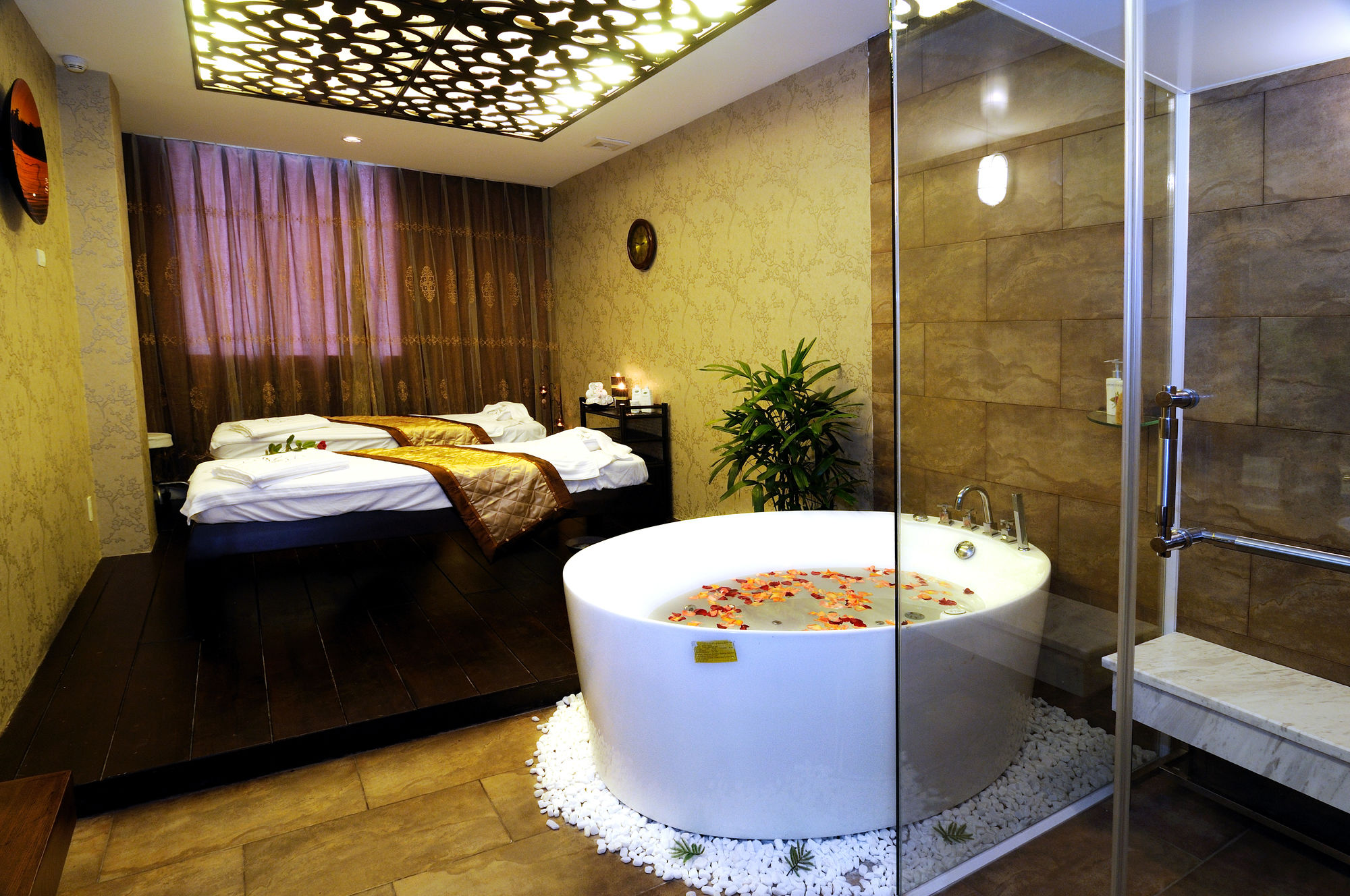 Фото Silverland Yen Hotel