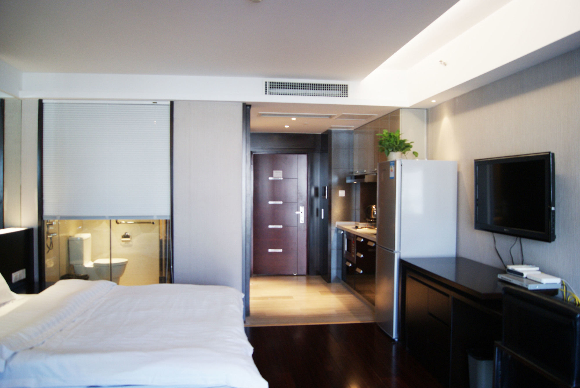 Фото Nanjing Kaibin Apartment-Xinjiekou Kairun Branch