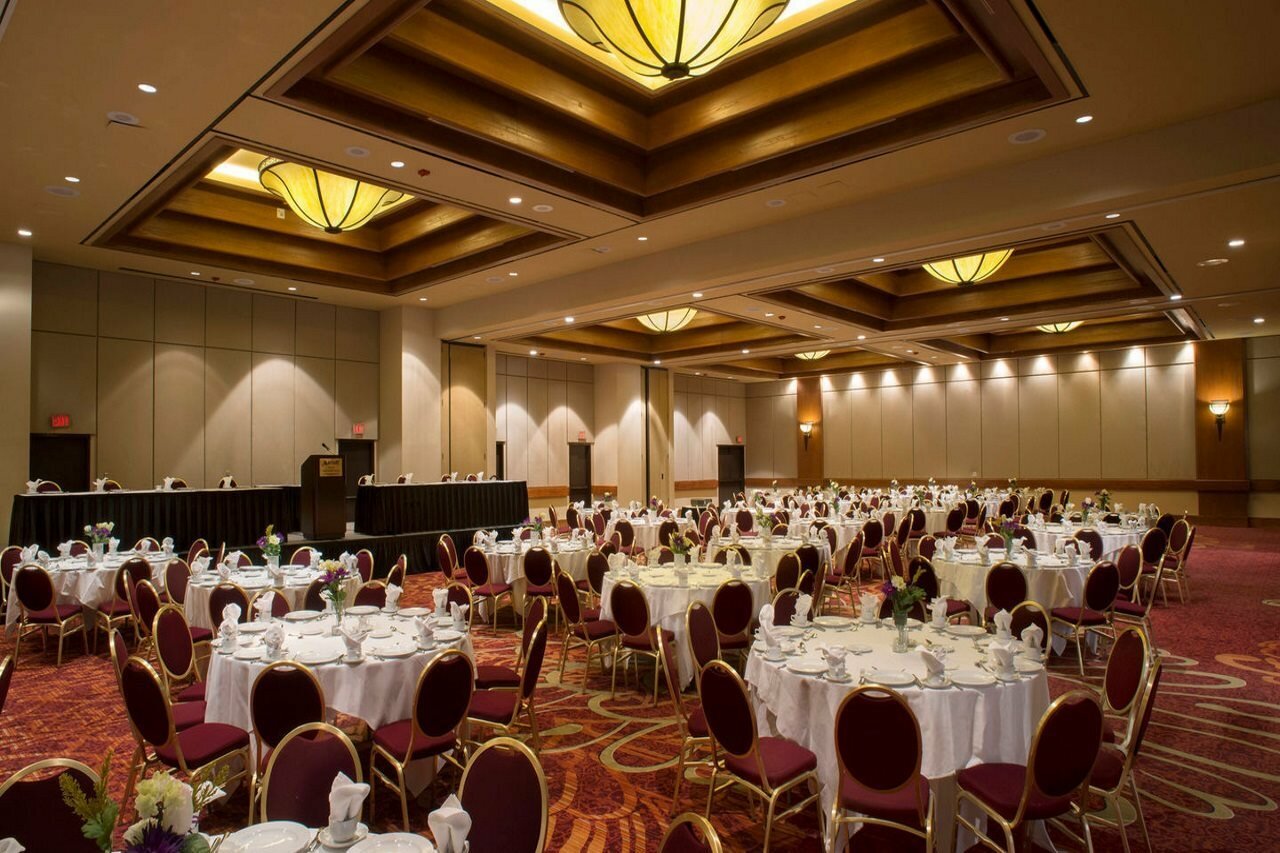 Фото Marriott Tulsa Hotel Southern Hills