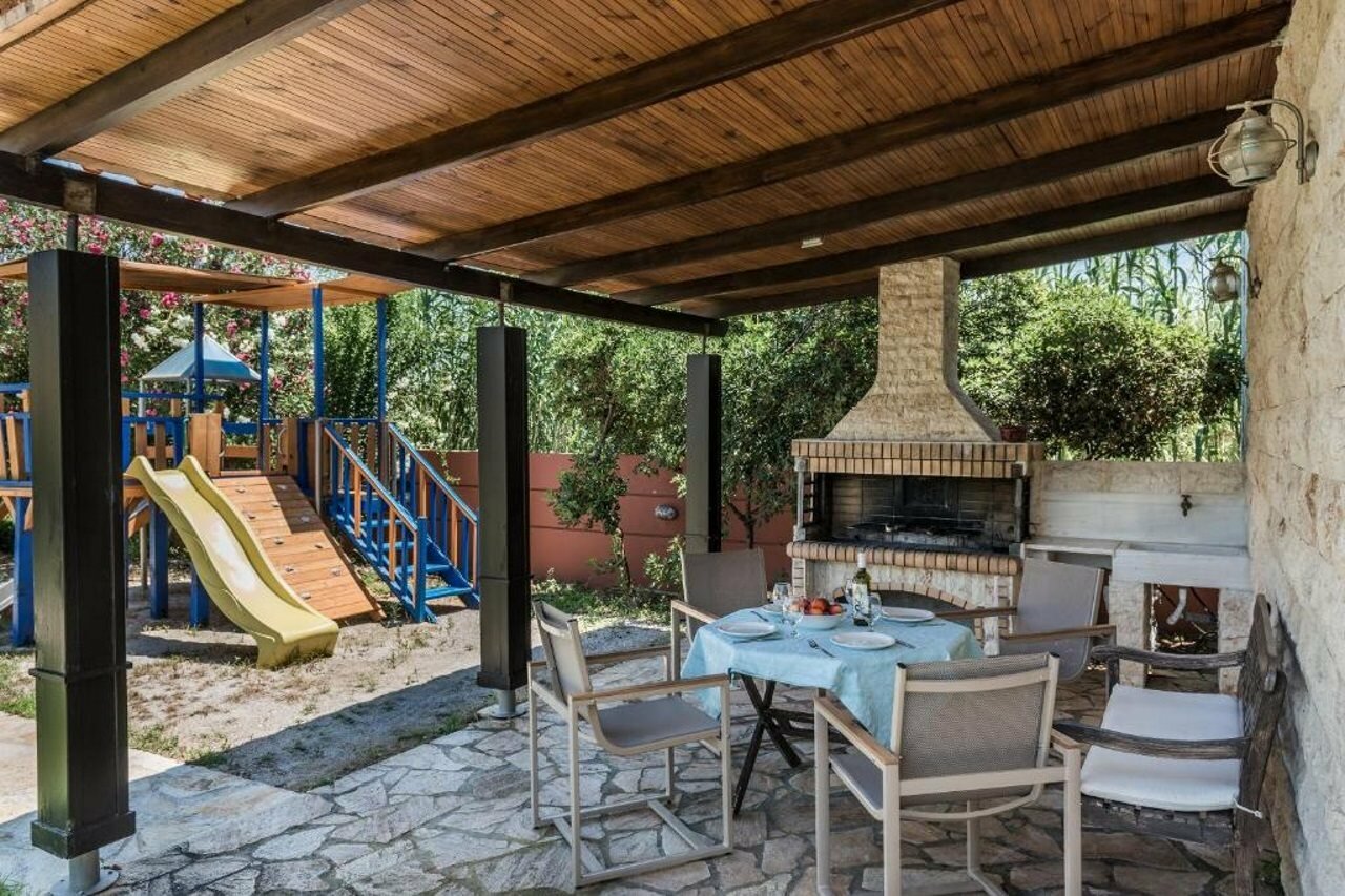 Фото Daphnis Villas