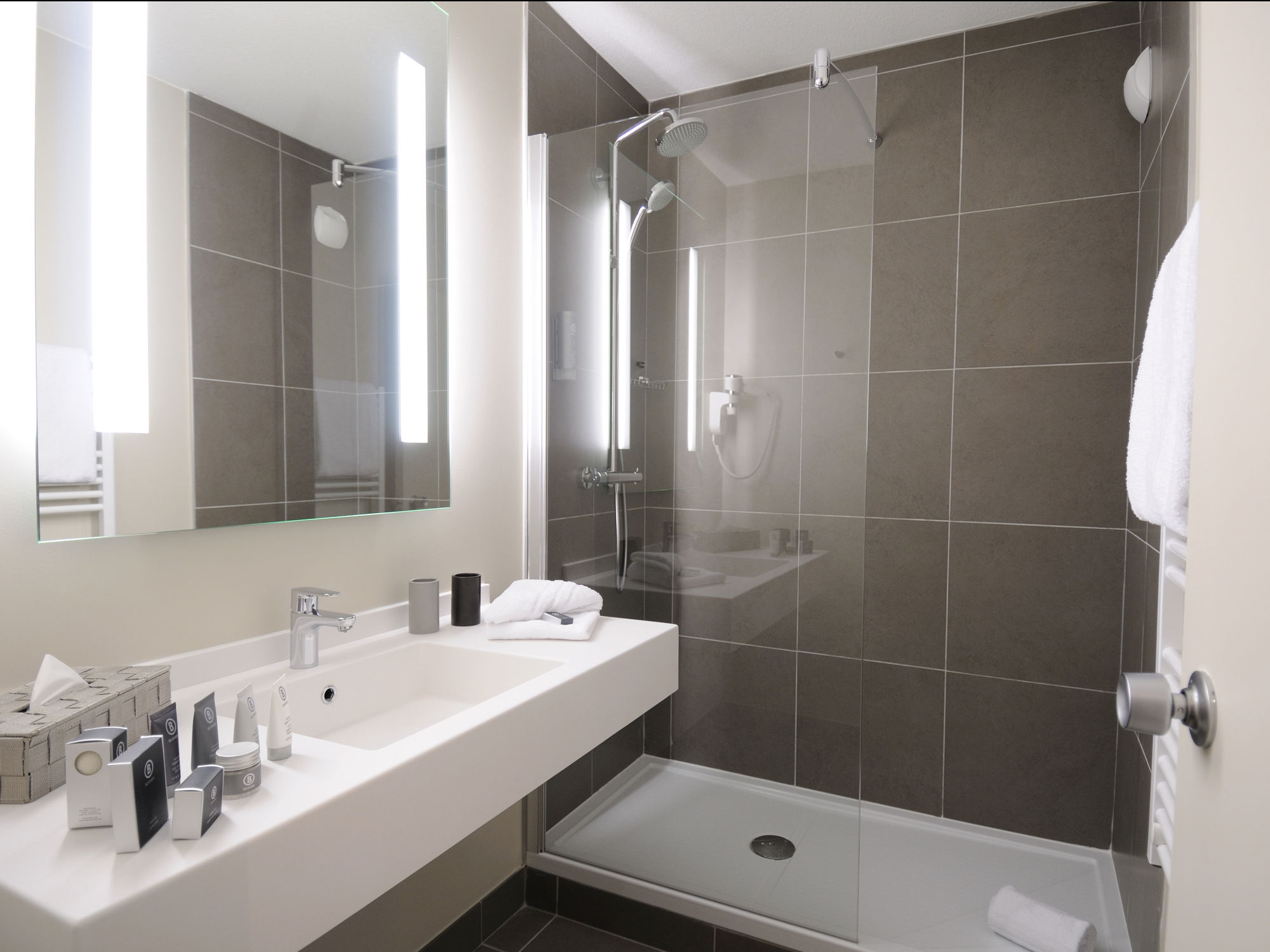 Фото Best Western Plus Hôtel & SPA de Chassieu