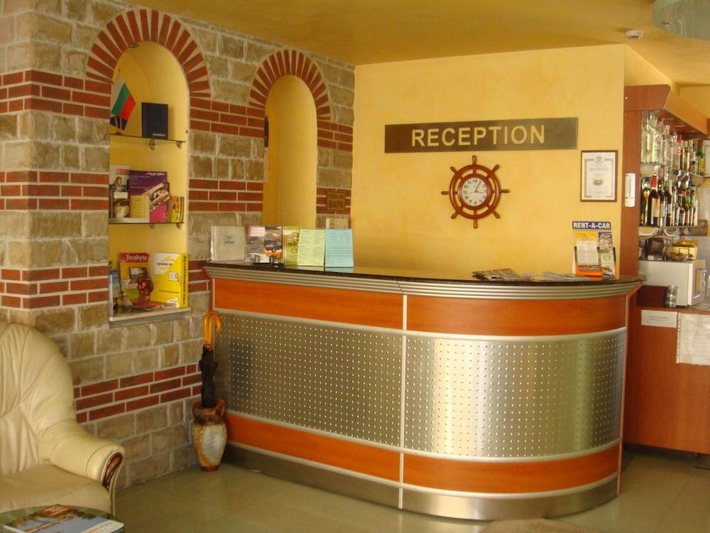 Фото Hotel Dionis