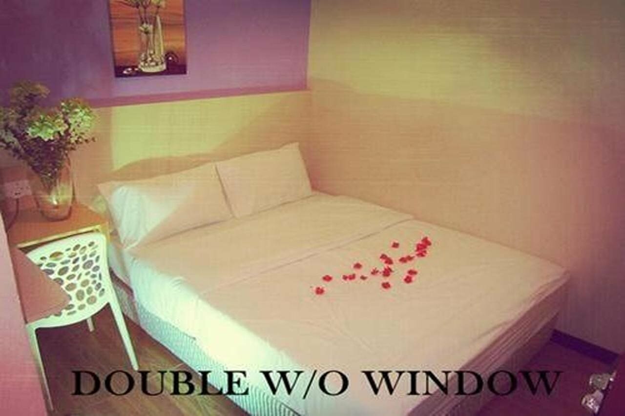 Фото Station Eight Inn