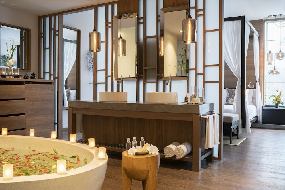 Фото The Sarojin