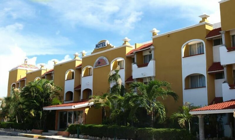 Гостиница Suites Cancun Center в Канкуне