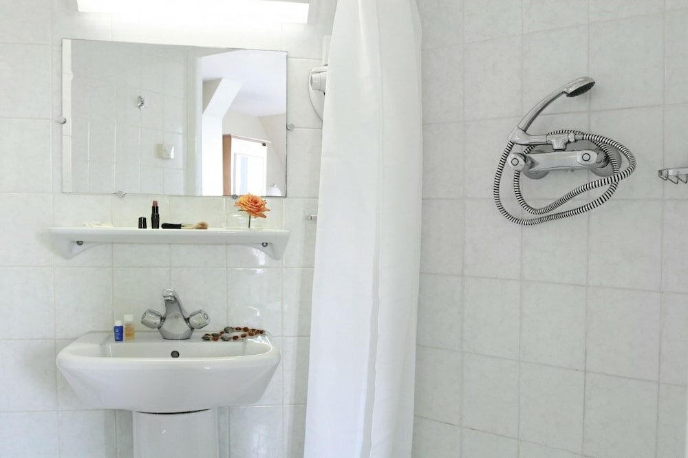 Фото Hotel Americain