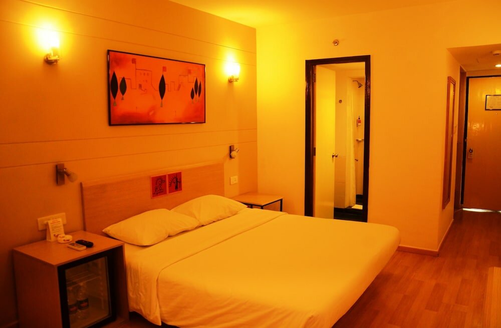 Фото Red Fox Hotel, Jaipur