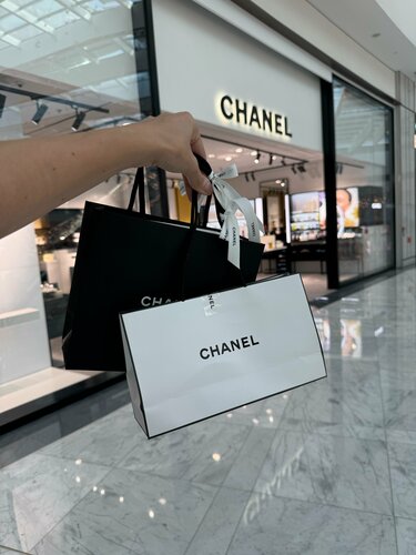 CHANEL Fragrance Beauty perfume and cosmetics shop Dubai Mall Downtown Dubai Dubai Yango Maps