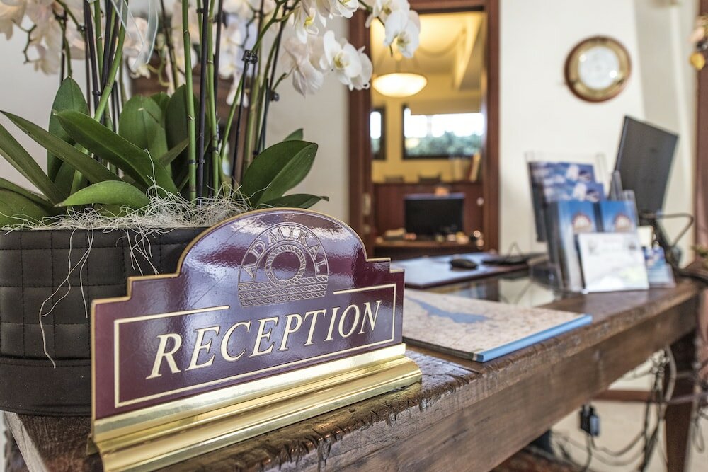 Фото Admiral Hotel Villa Erme