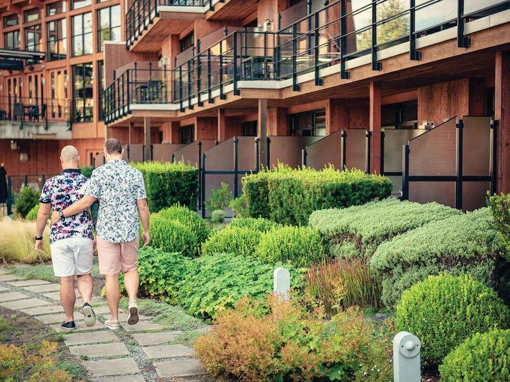 Фото Brentwood Bay Resort & SPA