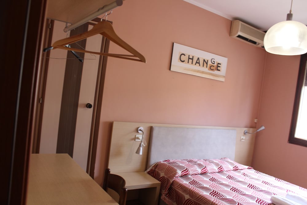 Фото Hotel Colombo