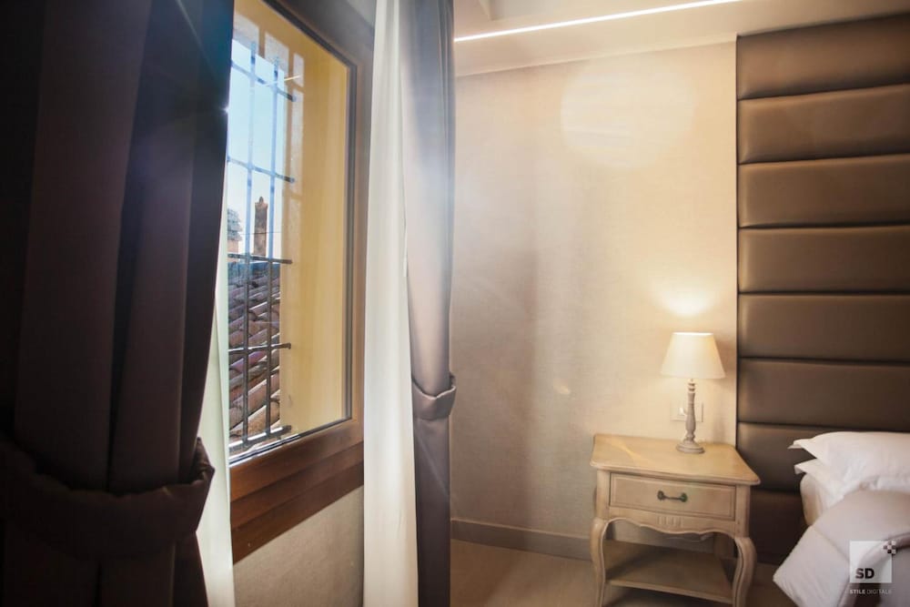 Фото Hotel Cavour