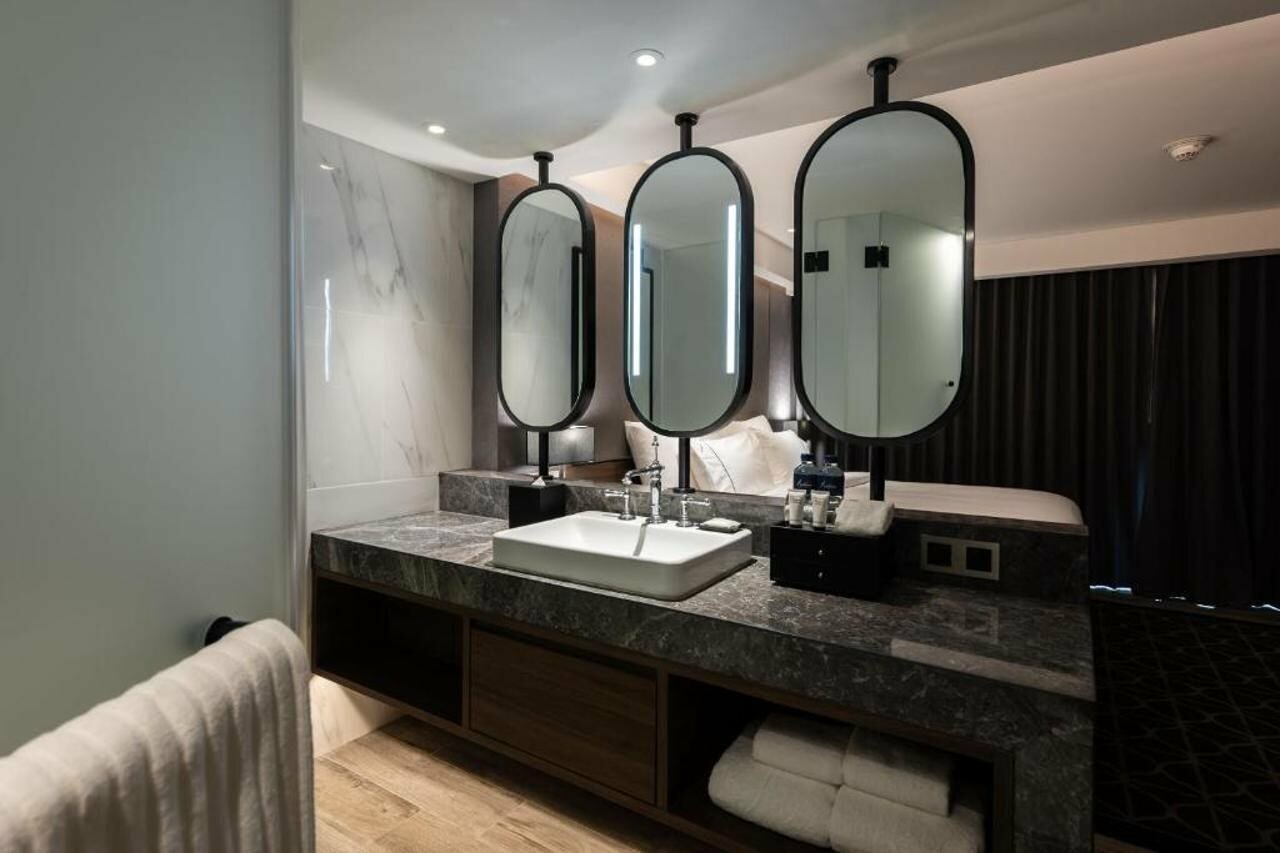 Фото Ayathorn Bangkok