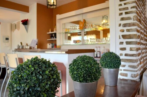 Гостиница Hôtel Aiglon Bylitis в Порто-Веккио