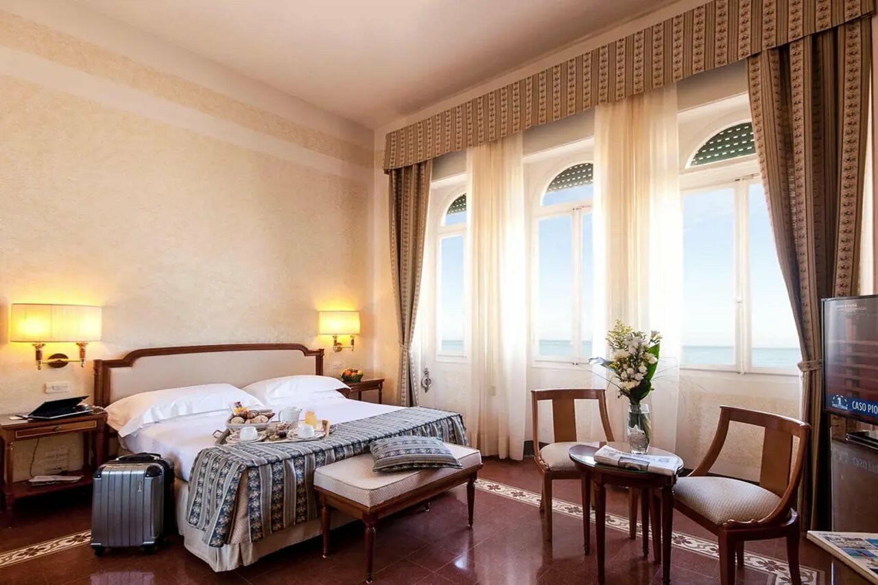 Фото Grand Hotel Royal