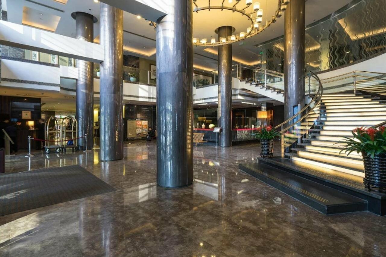Фото Jinglun Hotel