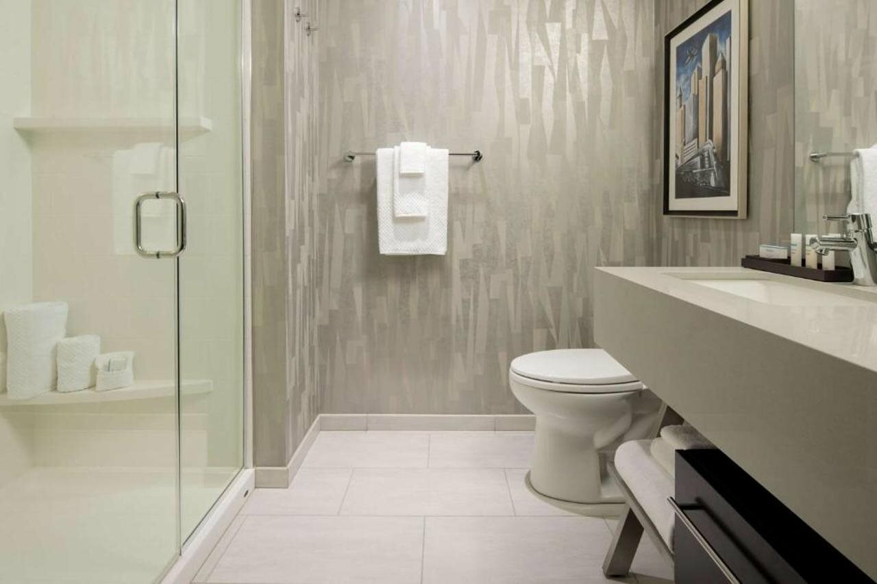 Фото Embassy Suites by Hilton Seattle Downtown Pioneer Square