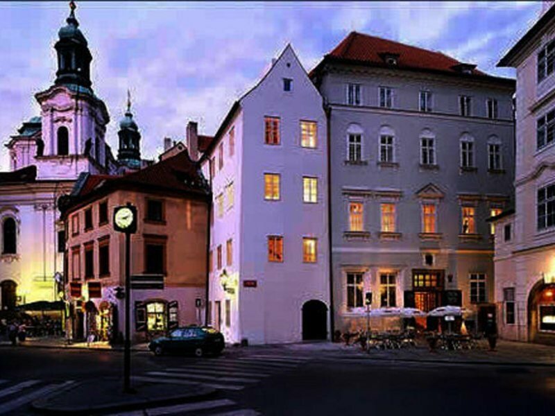 Фото отеля 1