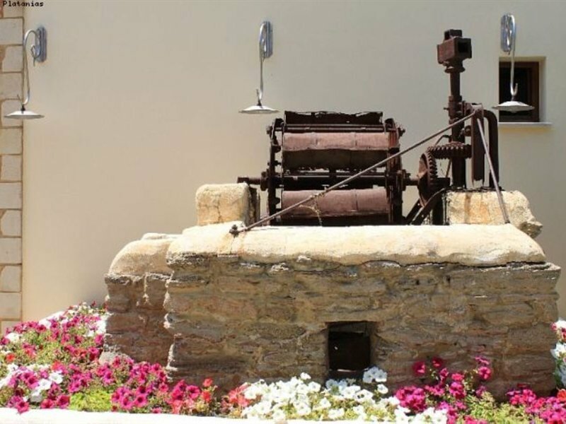 Фото Omega Platanias