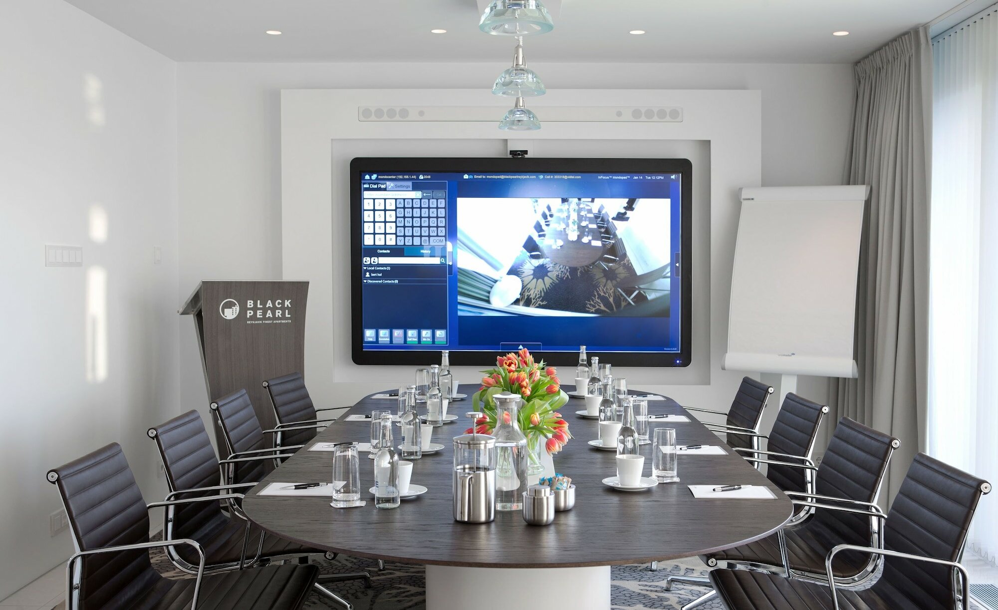 Фото Black Pearl