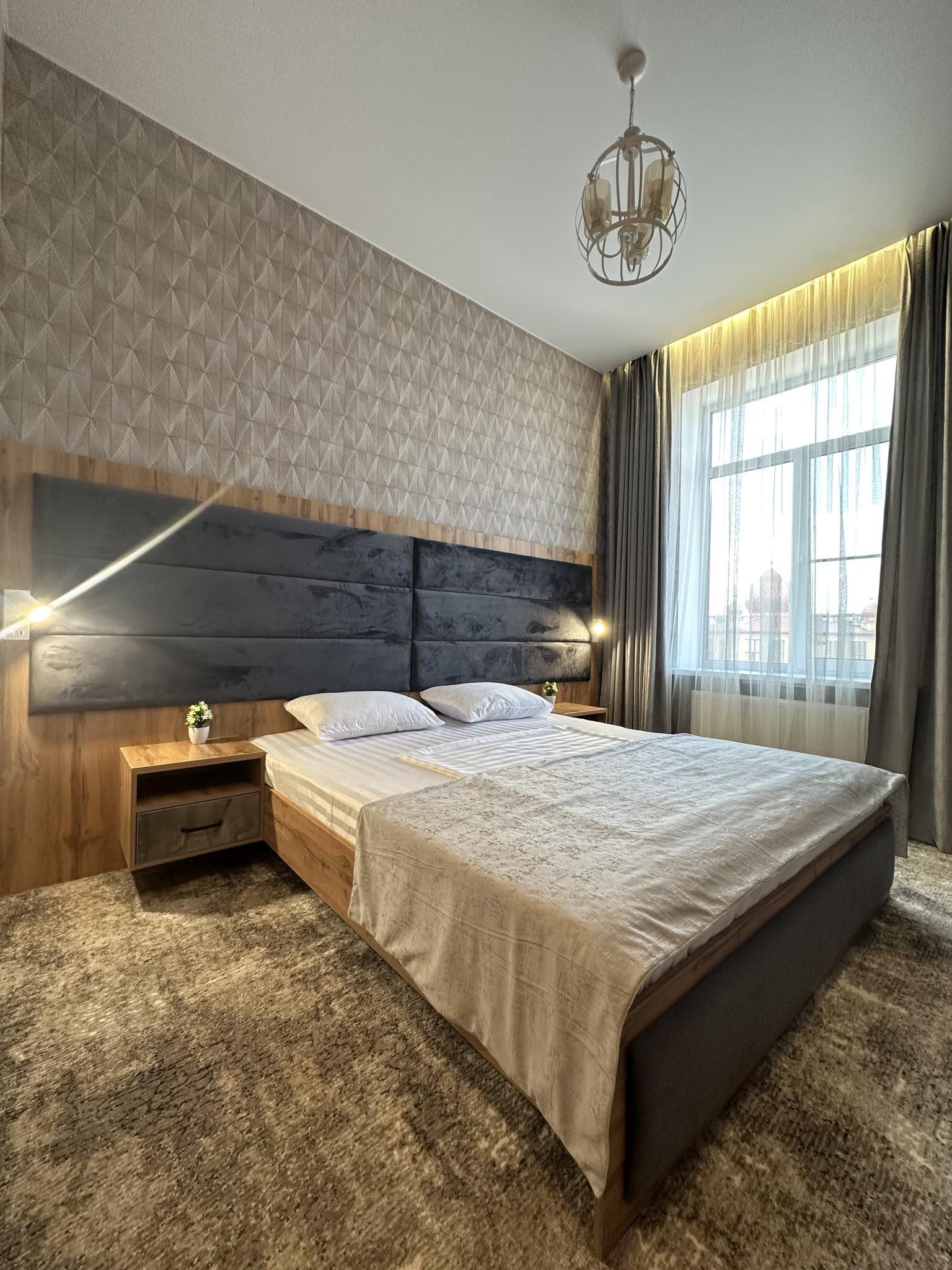 Фото Платан