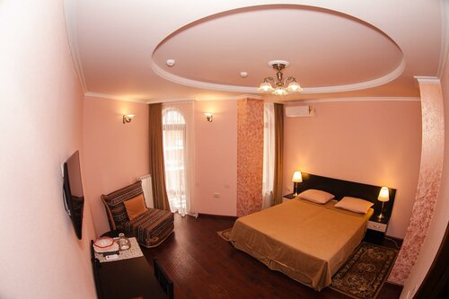 Внешний вид отеля БоНаМи в Анапе, фото 2