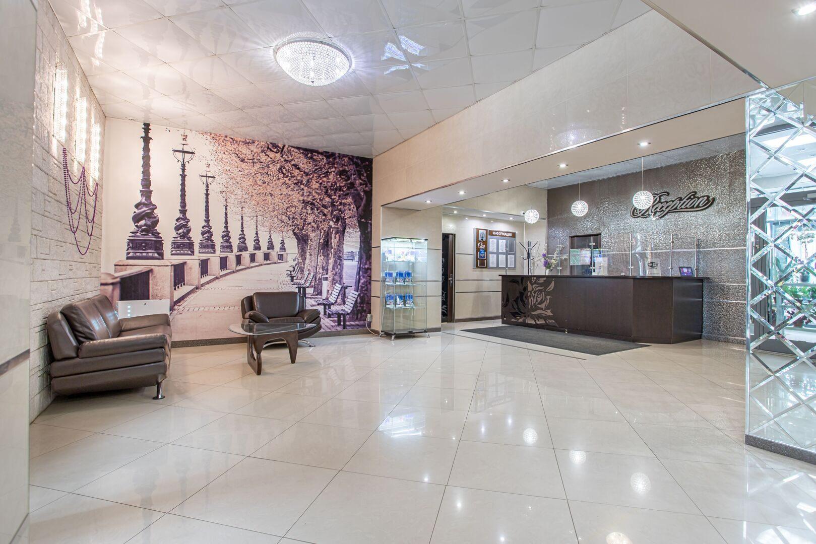 Фото отеля 1