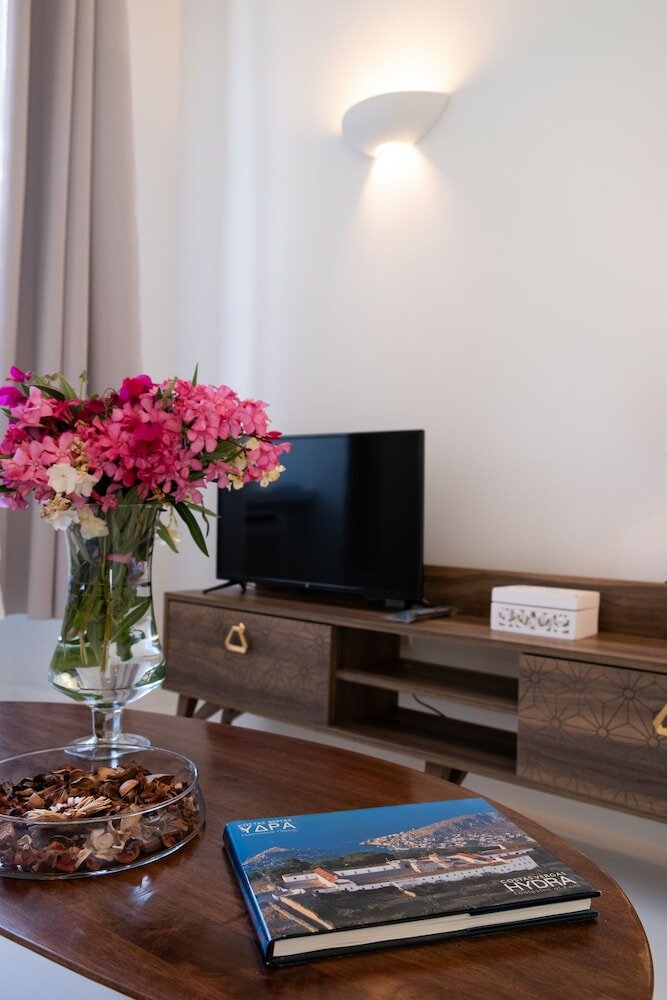 Фото Hydra Hotel