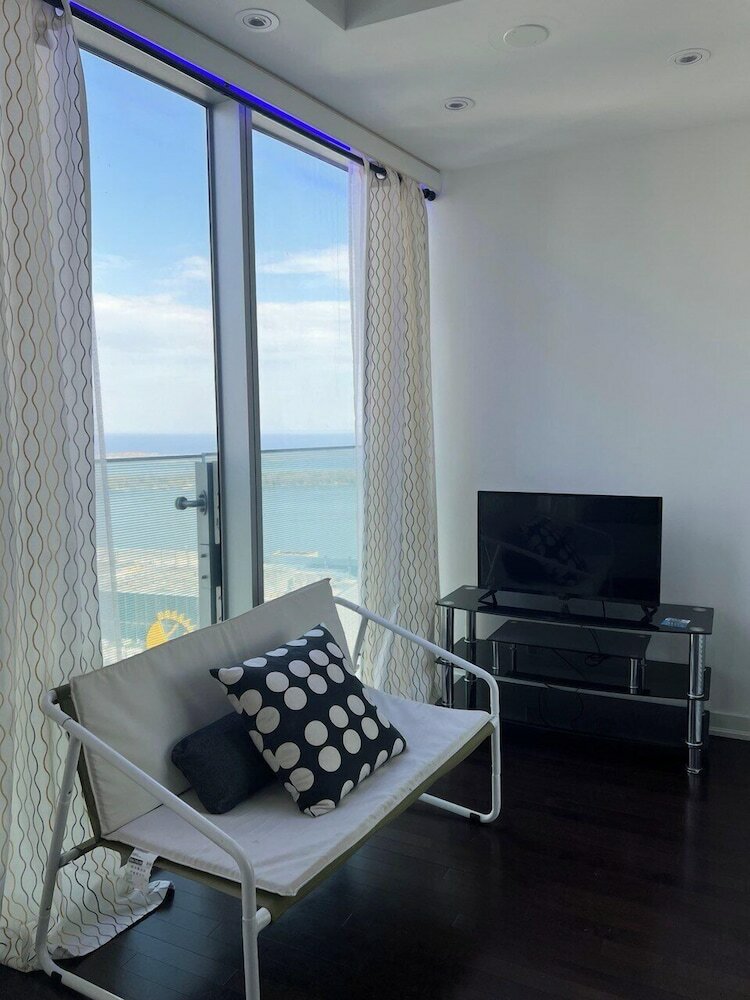 Фото Elite Urban Lodgings