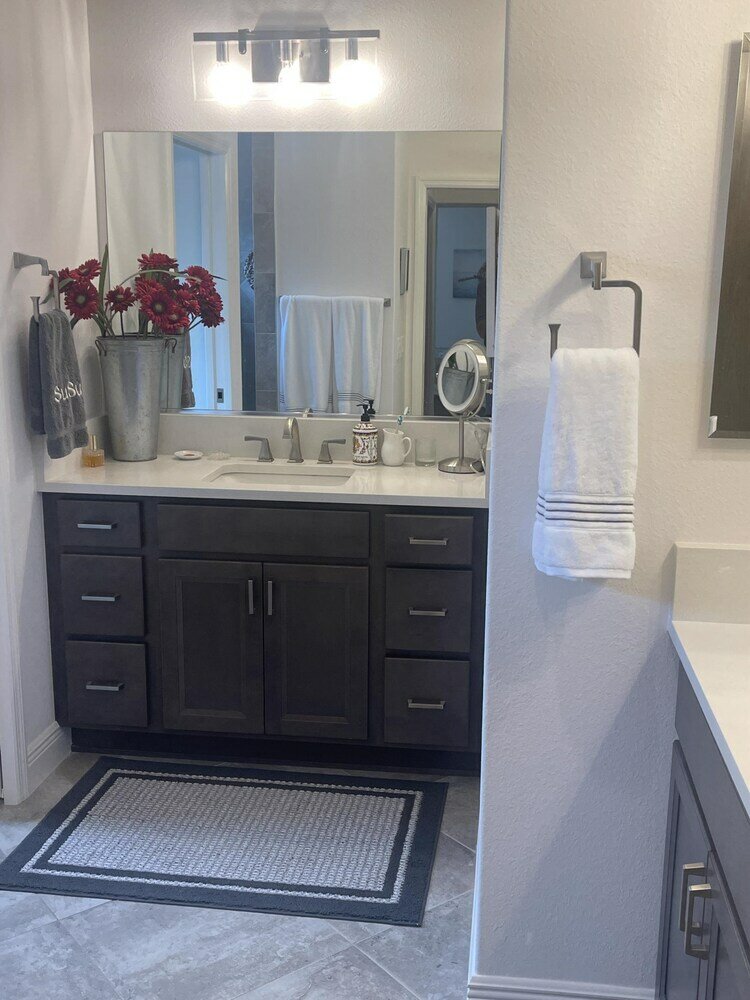 Фото Designer Home In Saint Catherine