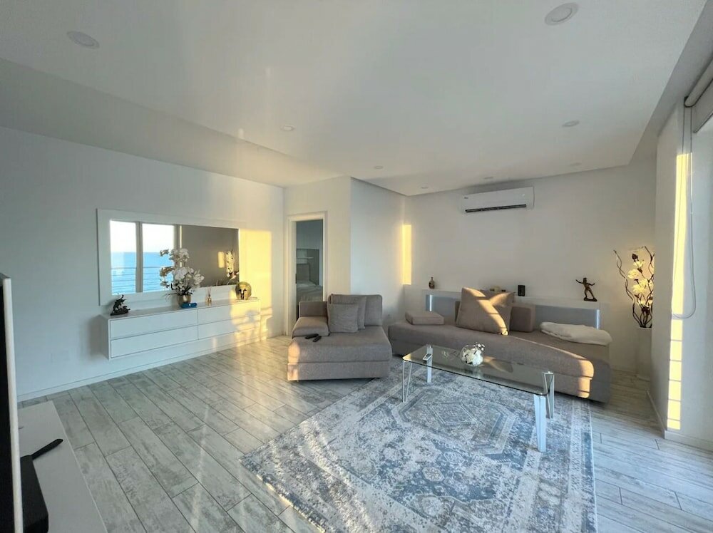 Фото Currila Beach Modern Stunning Views