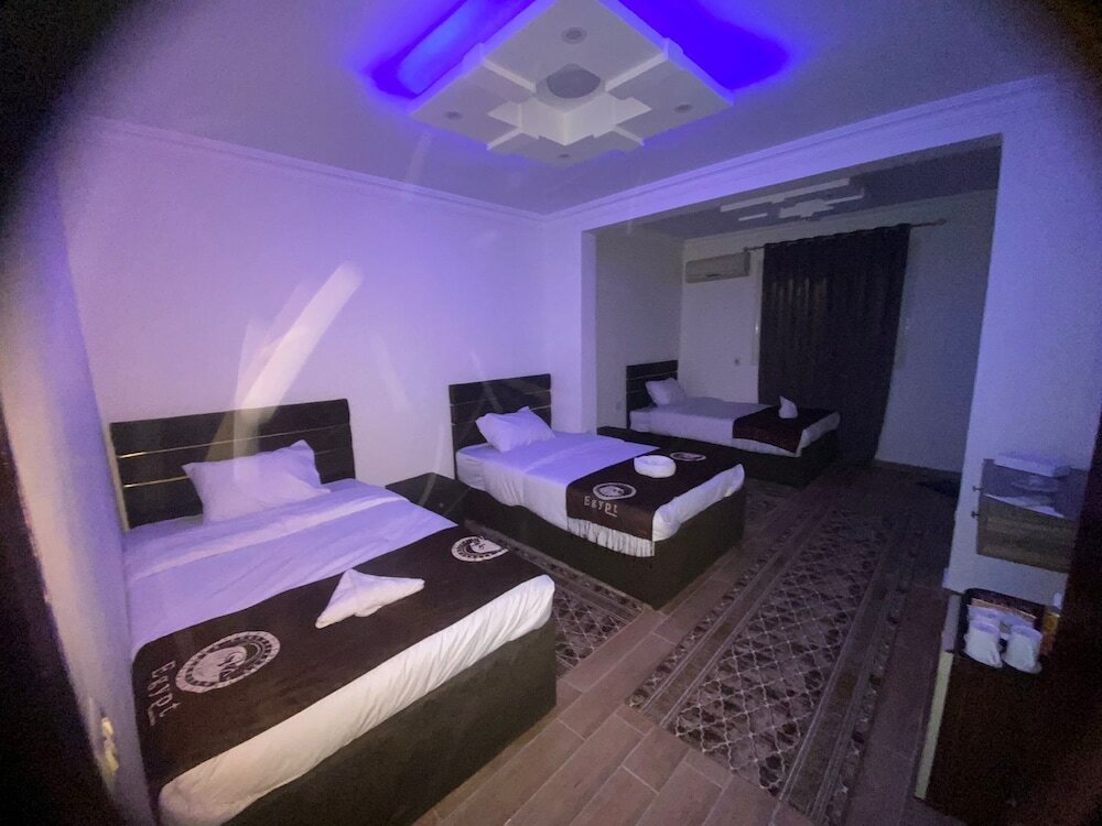 Фото Panorama 3 Pyramids View Inn