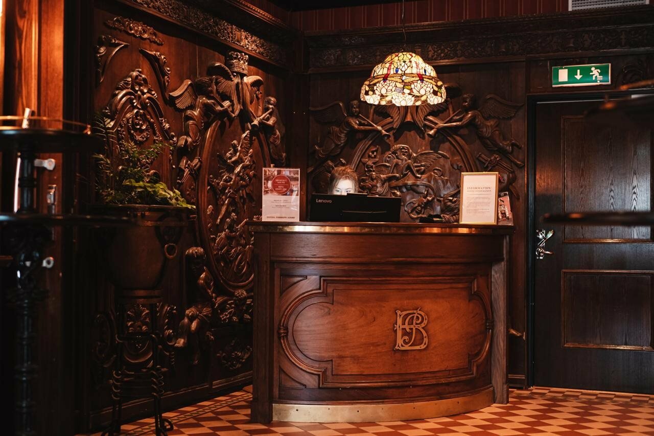 Фото Hotel Bishops Arms Strängnäs