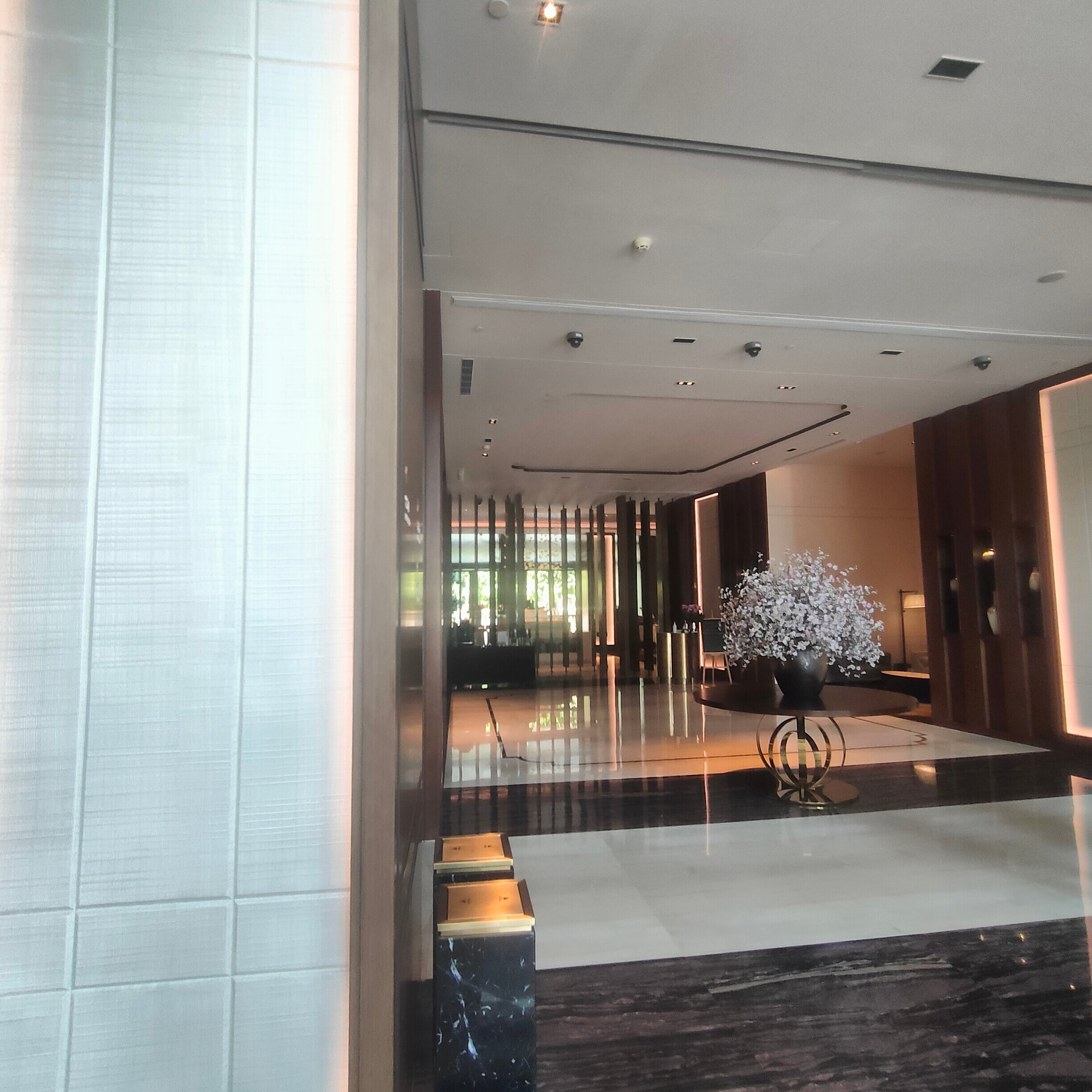 Фото LJZ Supreme Tower Hotel