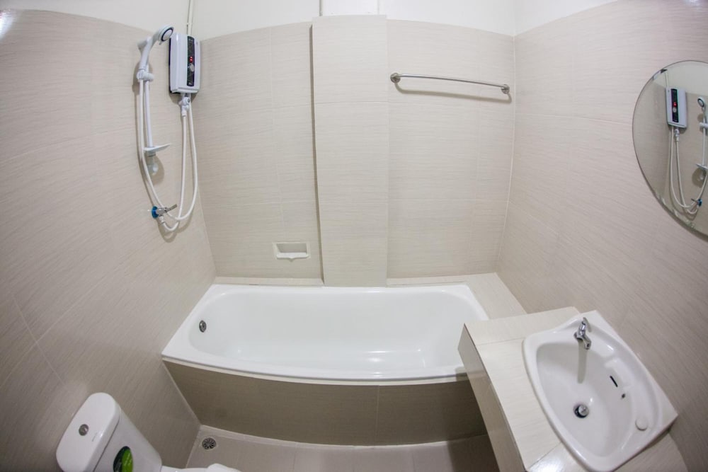 Фото The Train Hotel Hatyai