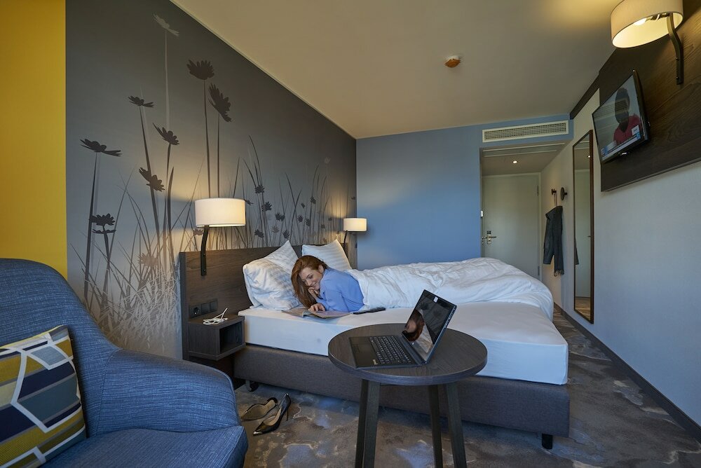 Фото Hwest Hotel Hall