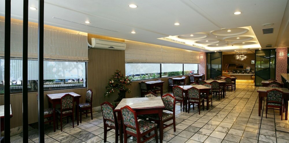 Фото Etung Hotel