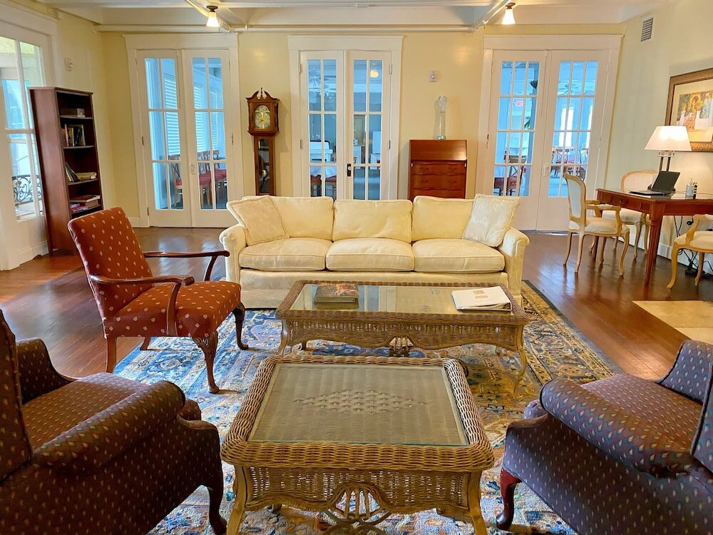 Фото Crystal Bay Hotel