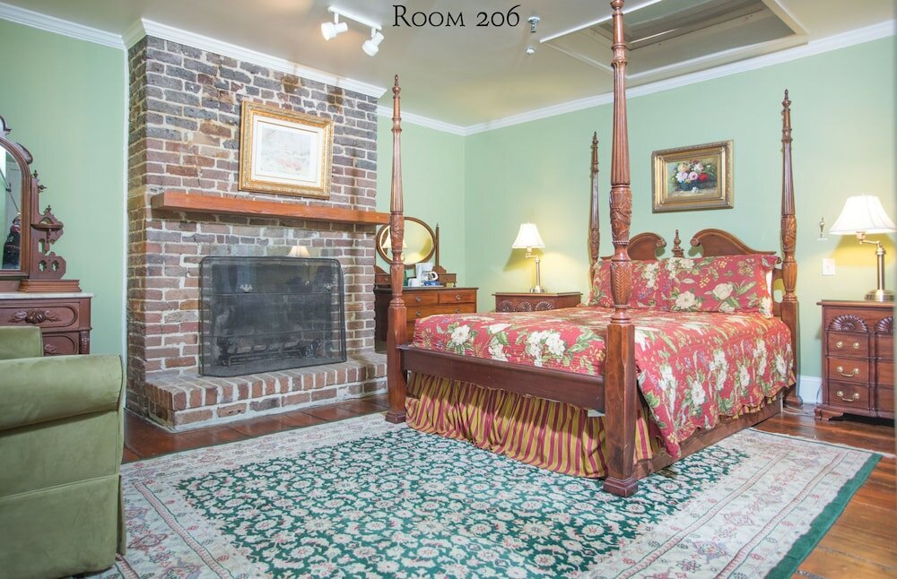 Фото 17Hundred90 Inn and Restaurant