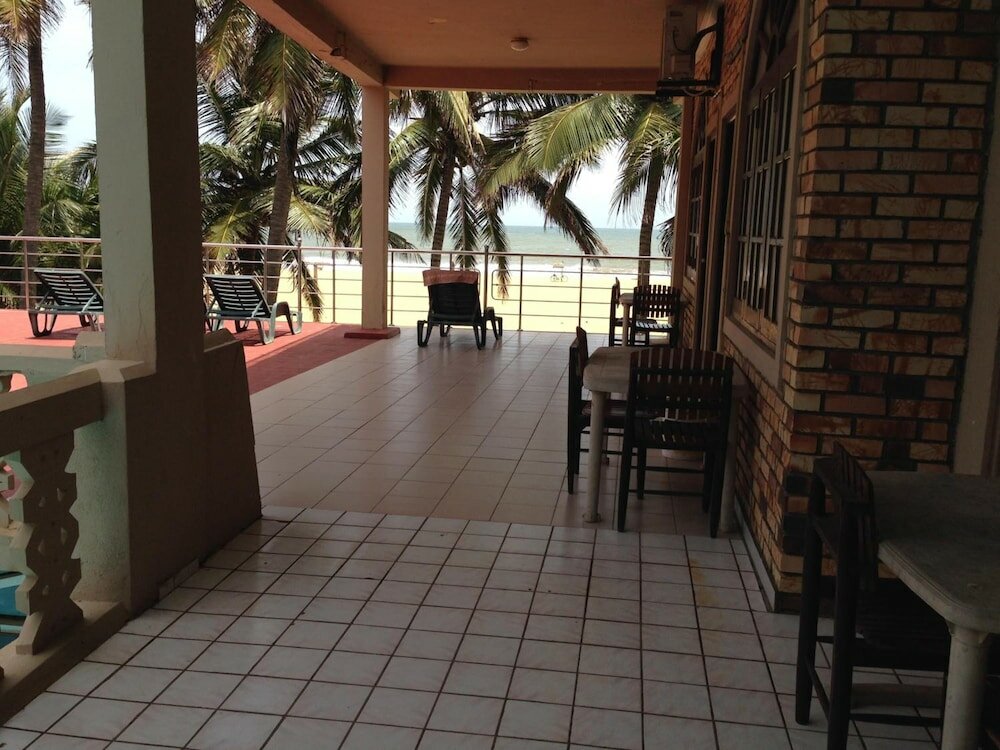 Фото Oasis Beach Resort