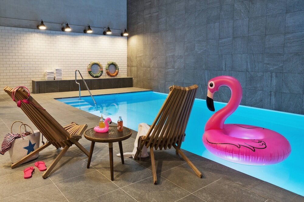 Фото Moxy Amsterdam Houthavens