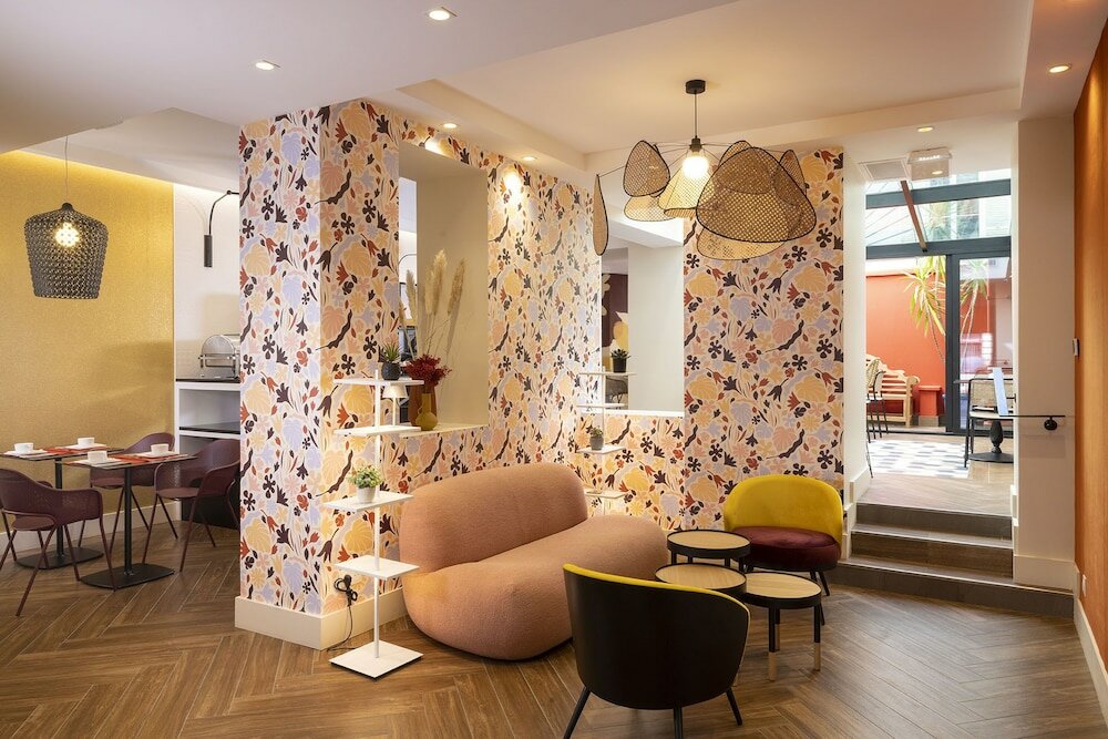 Фото Hotel Elysees 8