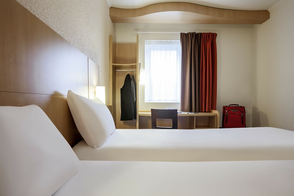 Фото Ibis Paris Maine Montparnasse 14th