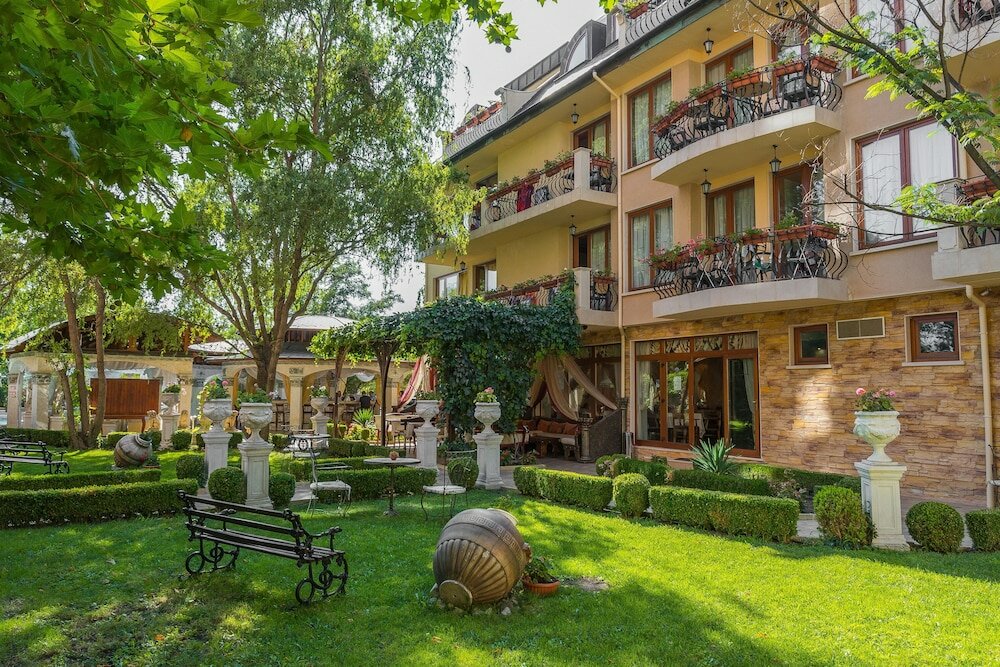 Фото Golden Pearl Hotel