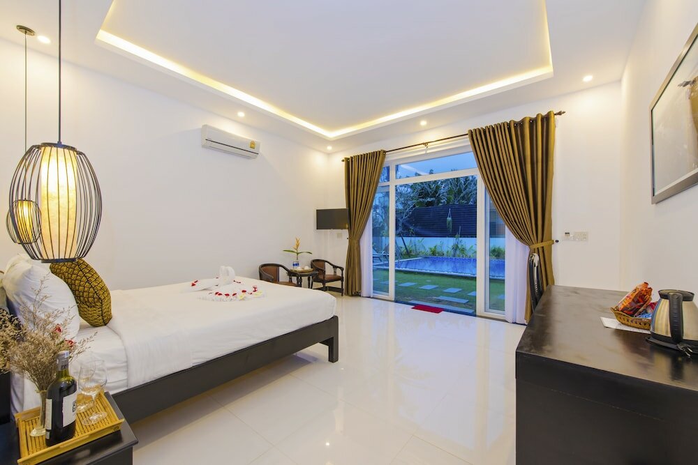 Фото Hoi An Sunny Pool Villa