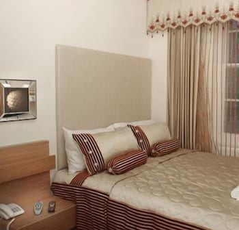 Фото ABC Hyde Park Hotel